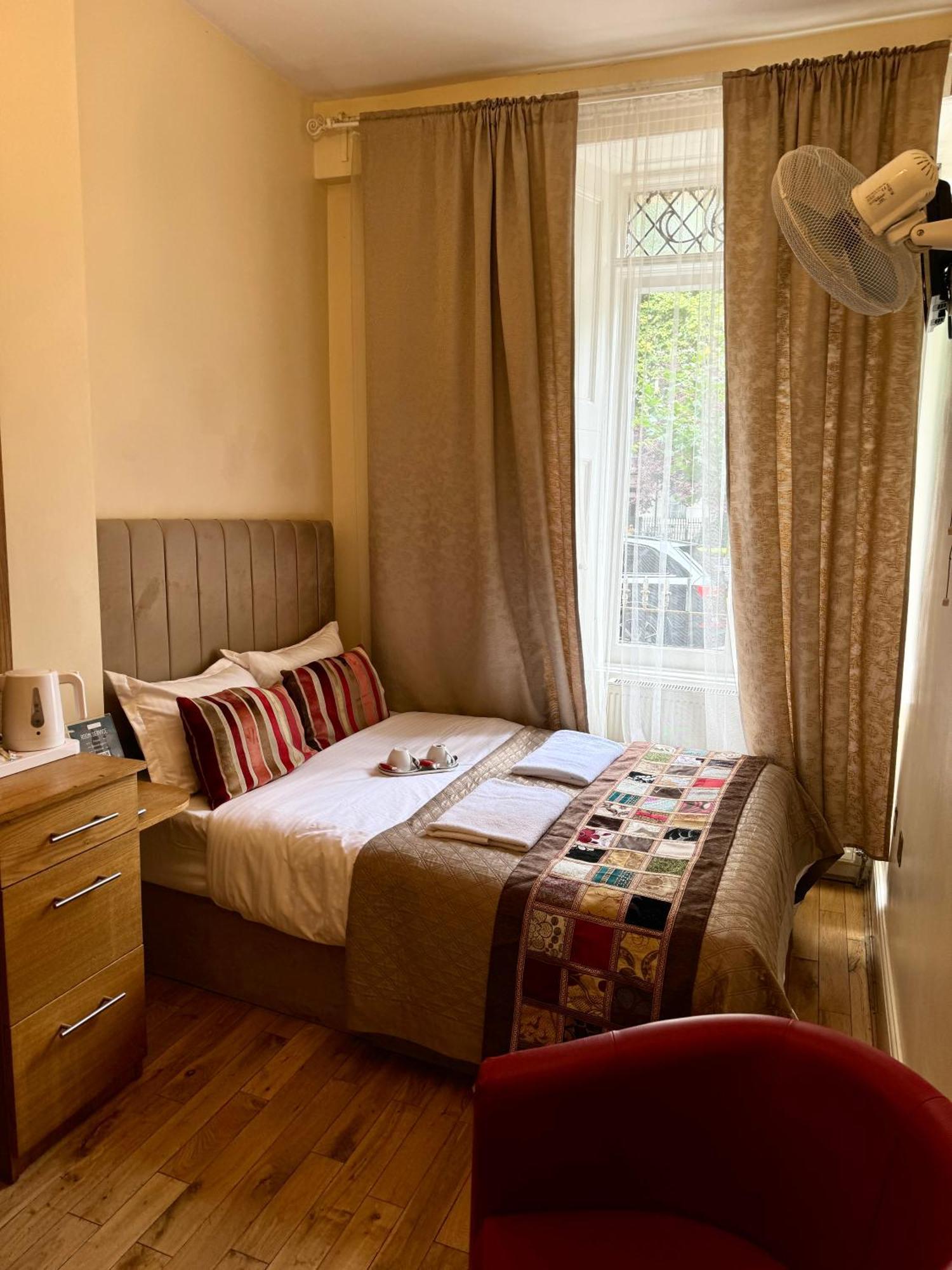 Abc Hyde Park Hotel London Ngoại thất bức ảnh